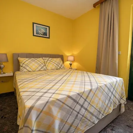 Apartment Apartmani Tome *