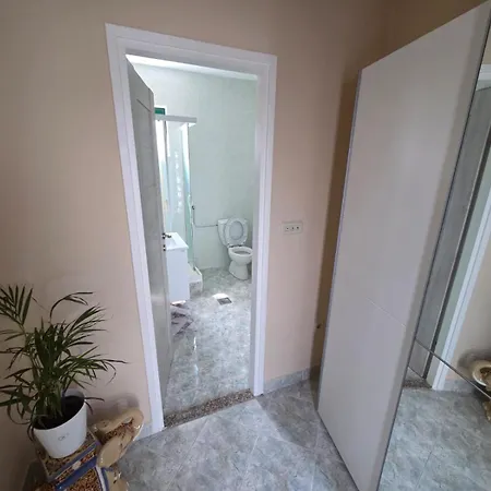 Tome Apartament